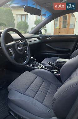 Седан Audi A6 2000 в 