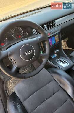 Седан Audi A6 2002 в 