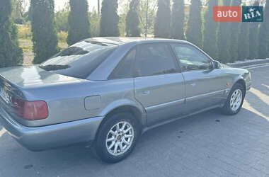 Седан Audi A6 1996 в 