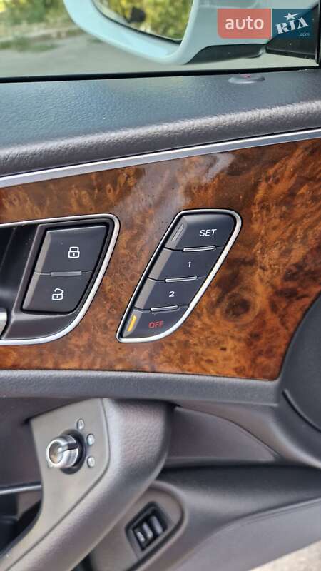 Седан Audi A6 2014 в Николаеве