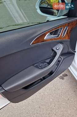 Седан Audi A6 2014 в 