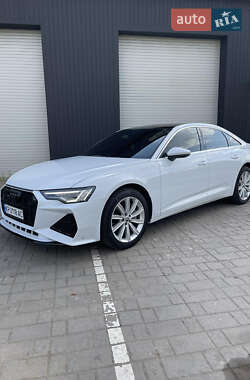 Седан Audi A6 2019 в 