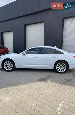 Седан Audi A6 2019 в 