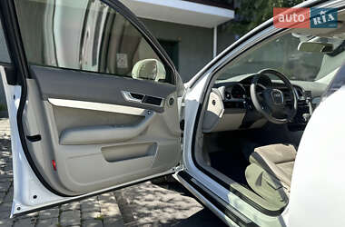 Седан Audi A6 2010 в 