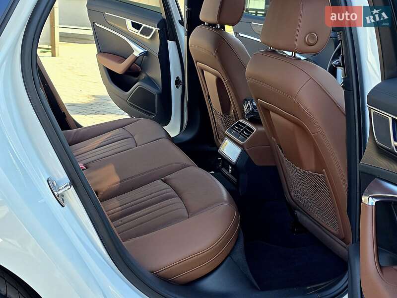 Седан Audi A6 2019 в Першотравенске