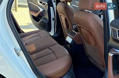 Седан Audi A6 2019 в 