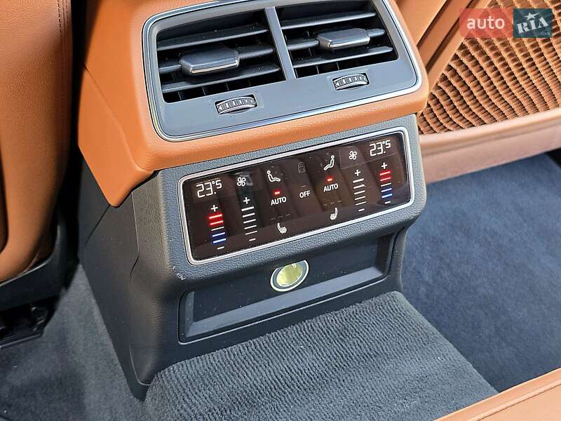 Седан Audi A6 2019 в Першотравенске