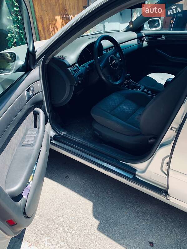 Audi A6 2001