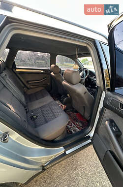 Универсал Audi A6 1999 в 