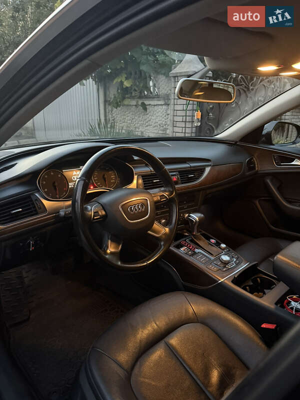 Седан Audi A6 2014 в Ивано-Франковске