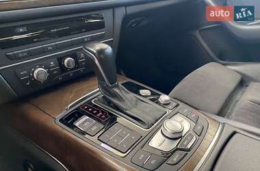 Седан Audi A6 2015 в 