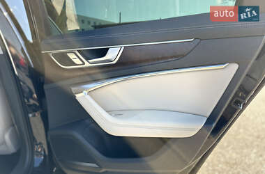 Седан Audi A6 2019 в 