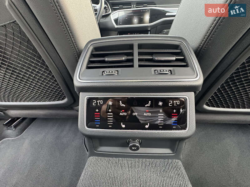 Седан Audi A6 2021 в Мукачевому