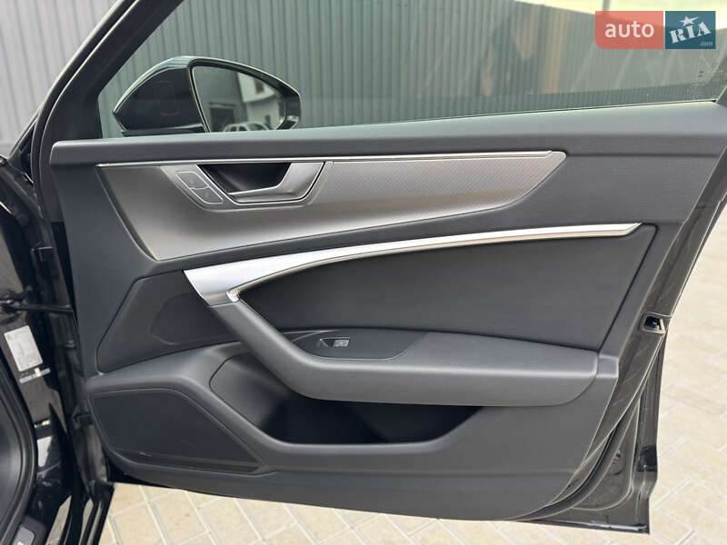 Седан Audi A6 2021 в Мукачевому