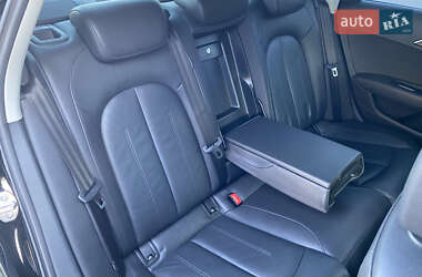 Седан Audi A6 2015 в 