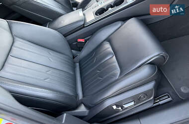 Седан Audi A6 2020 в 