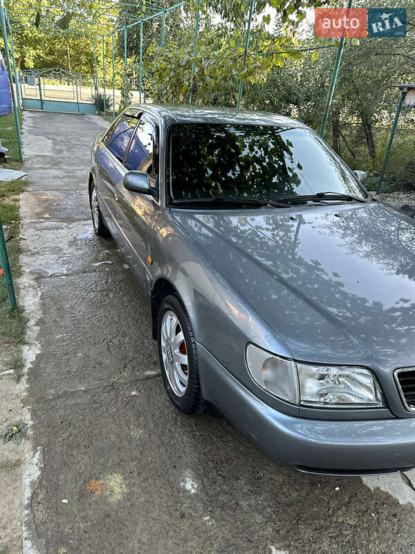 Седан Audi A6 1996 в Тульчині