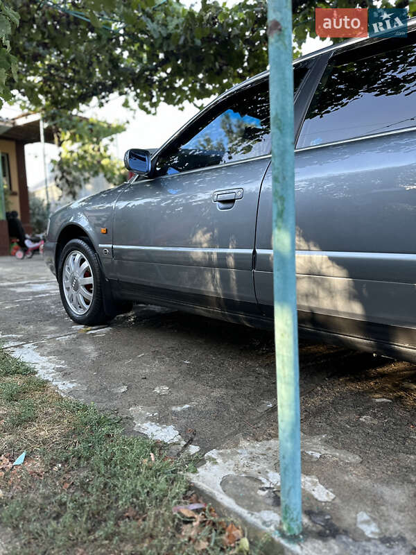 Седан Audi A6 1996 в Тульчині