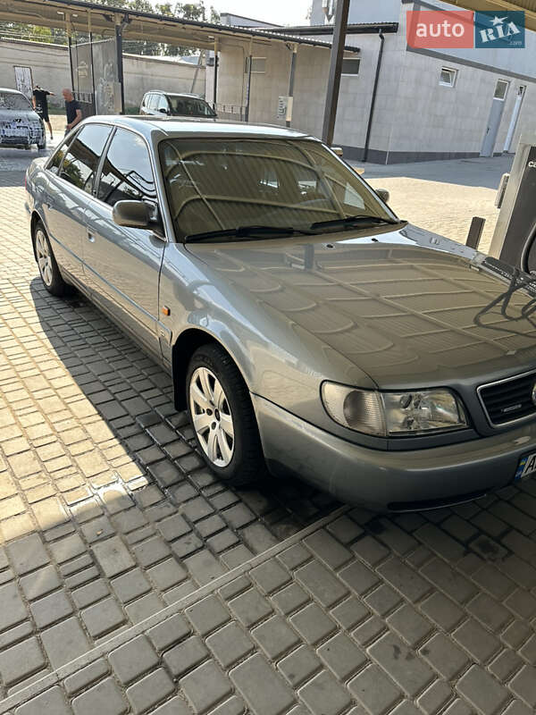 Седан Audi A6 1996 в Тульчині