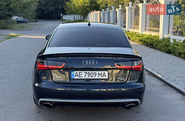 Седан Audi A6 2012 в 