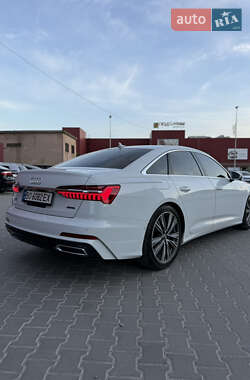 Седан Audi A6 2019 в 