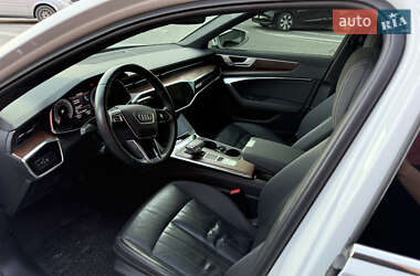 Седан Audi A6 2019 в 