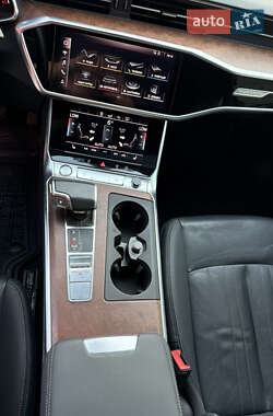 Седан Audi A6 2019 в 