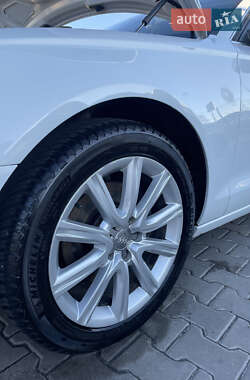 Седан Audi A6 2013 в 