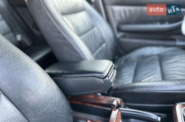 Универсал Audi A6 2003 в 