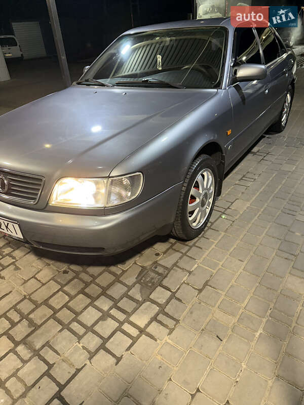 Седан Audi A6 1996 в Тульчині