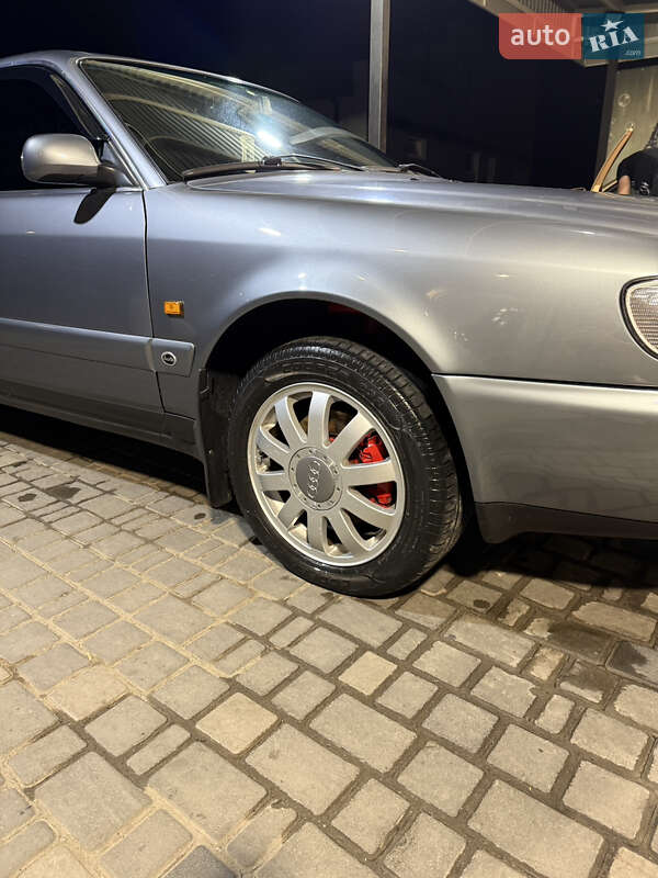 Седан Audi A6 1996 в Тульчині