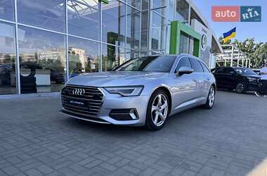 Универсал Audi A6 2018 в 
