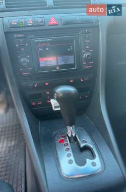 Универсал Audi A6 2003 в 