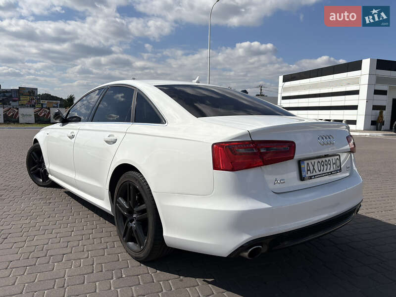 Седан Audi A6 2012 в Киеве