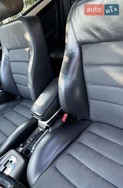 Универсал Audi A6 2004 в 