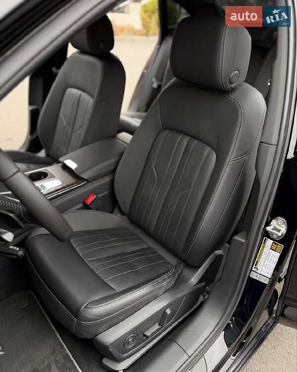 Седан Audi A6 2019 в Киеве