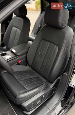 Седан Audi A6 2019 в 