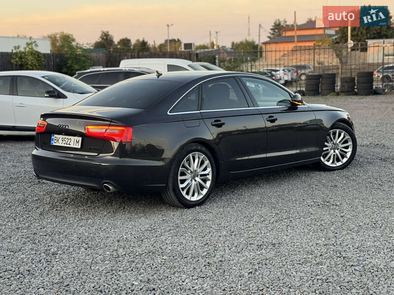 Седан Audi A6 2011 в Сарнах