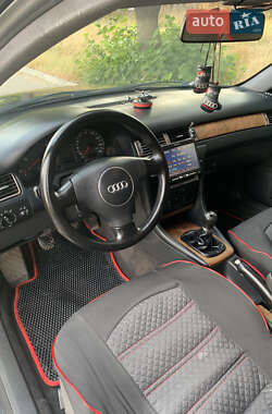Универсал Audi A6 1998 в 