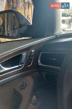 Седан Audi A6 2013 в 