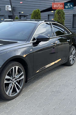Седан Audi A6 2019 в 