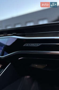 Седан Audi A6 2019 в 