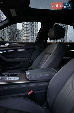 Седан Audi A6 2019 в 