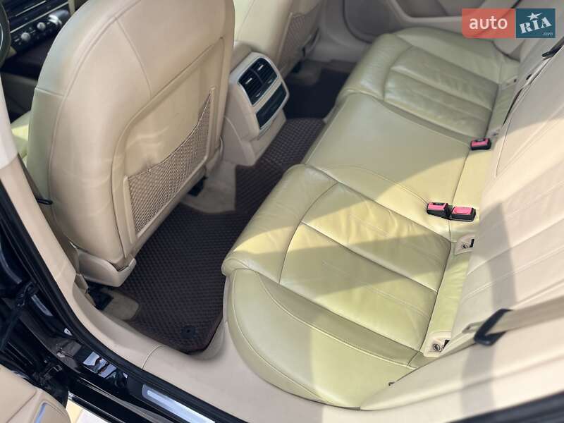 Седан Audi A6 2013 в Луцке