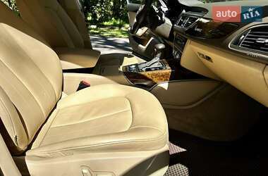 Седан Audi A6 2013 в 