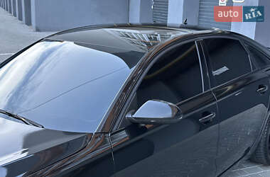 Седан Audi A6 2013 в 