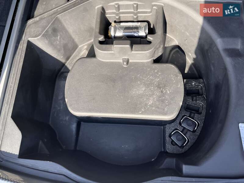 Универсал Audi A6 2015 в Киеве