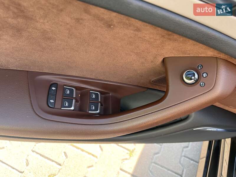 Универсал Audi A6 2015 в Киеве