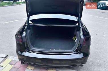 Седан Audi A6 2014 в 