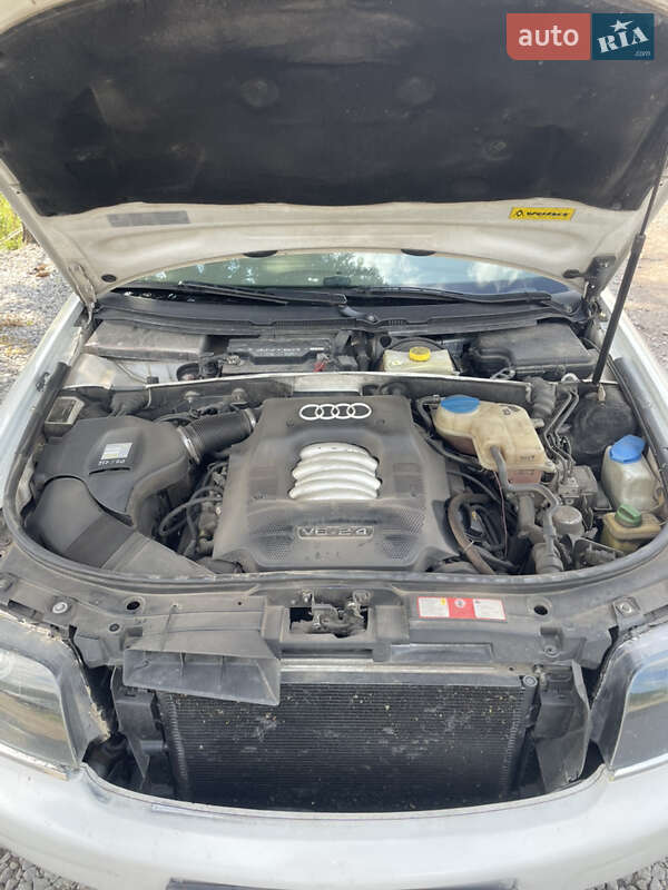 Седан Audi A6 2002 в Попельне